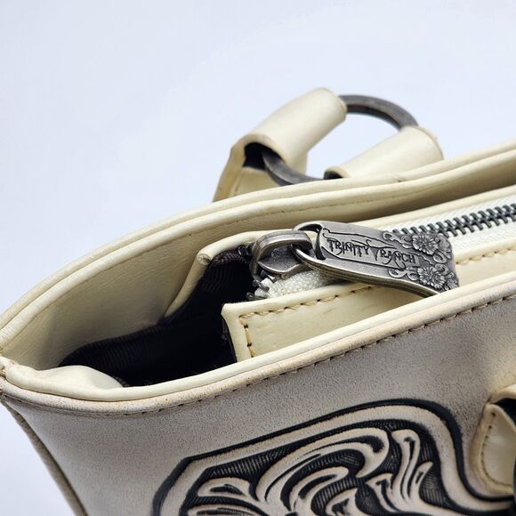 Trinity Ranch Western Floral Embossed Leather White Tote Bag - Picture 12 of 16